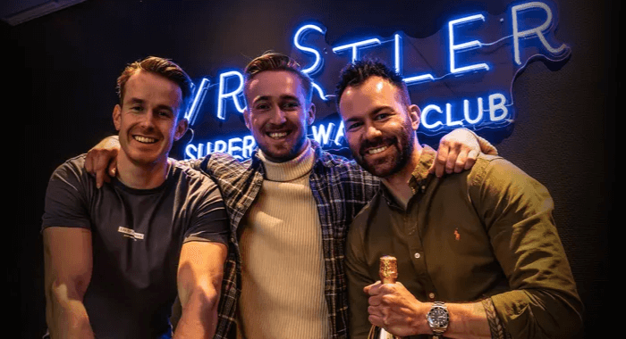 Wristler team